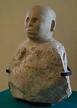 Незавершённая скульптура 600—800 годов н. э., найденная в Сучьяпе