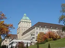 Главный кампус университета