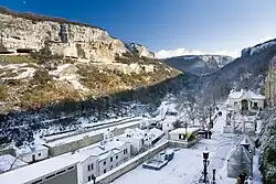 Марьям-Дере с парадной лестницы Успенского монастыря