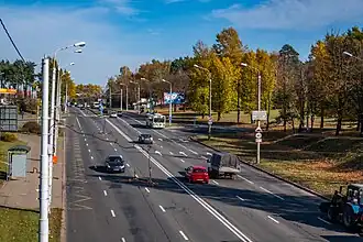 Начальный участок улицы и лесопарк