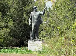 Памятник Мичурину