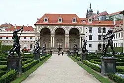 Вальдштейнский дворец. Прага. Скульптурные группы А. де Вриса (копии, оригиналы вывезены из Праги шведскими интервентами, установлены в парке Дротнингхольма)