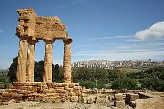 Вид на город из Долины Храмов