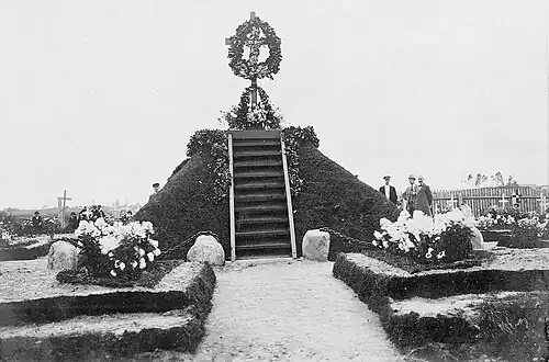 Братское кладбище в Нарве (памятник разрушен после 1940 года)