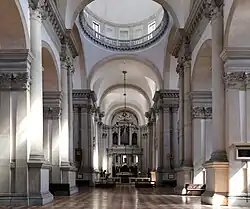 Базилика Сан-Джорджо-Маджоре. Интерьер главного нефа