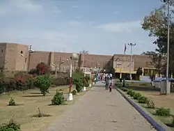 Вид на правую часть форта