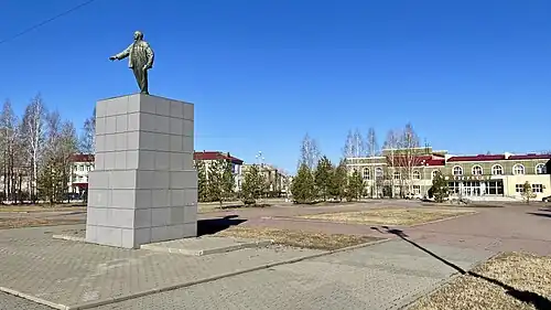 Памятник В. И. Ленину на одноимённой площади