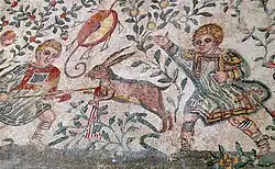 Молодые мальчики, охотящиеся на кролика. Детская охотничья мозаика