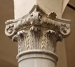 Капитель. Кортиле Микелоццо