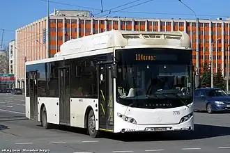 Автобус Volgabus-5270.G2 на площади Конституции в Санкт-Петербурге