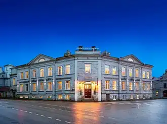 Von Stackelberg Hotel Tallinn на перекрёстке Палдиского шоссе и бульвара Тоомпуйестеэ(памятник культуры)