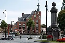 Дессел[нидерл.]