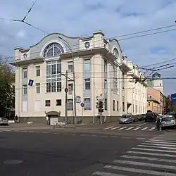 Пересечение переулка Маяковского (справа) и Воронцовской улицы.