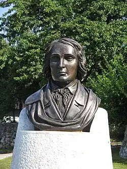 Бронзовый бюст Прешерна во Врбе
