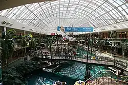 Крупнейший торговый центр Северной Америки West Edmonton Mall