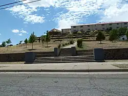 Общежитие университета (бывшая Western High School)