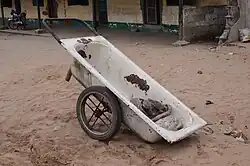 самодельная тачка из ванны