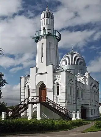 Фасад мечети (белой) в ТомскеОбъект культурного наследия России регионального значениярег. № 701410163140005 (ЕГРОКН)объект № 7030446000 (БД Викигида)