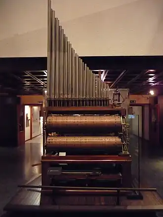 Компониум в музее музыкальных инструментов в Брюсселе