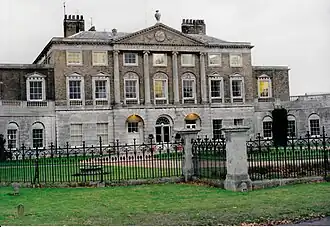 Фотография 2012 года