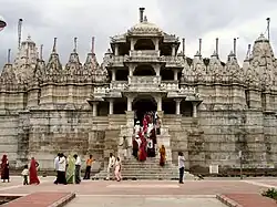 Джайнистский храм Ранакпура