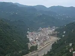 Вид на город Яглыдере[англ.]