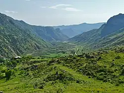 Долина реки около города Ехегис