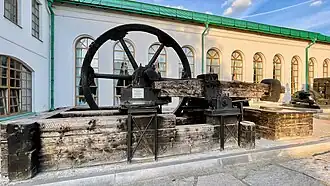 Кричный молот в музее УрГАХУ