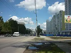 Вид на восток у пересечения с ул. Сурикова