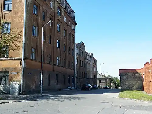 Вид от перекрёстка с ул. Саркандаугавас