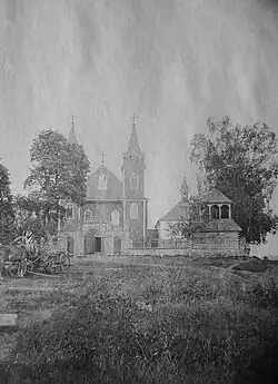 Католический храм на фото начала XX века. Не сохранился.