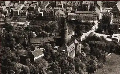 Вид замка с высоту птичьего полета в 1920-х годах