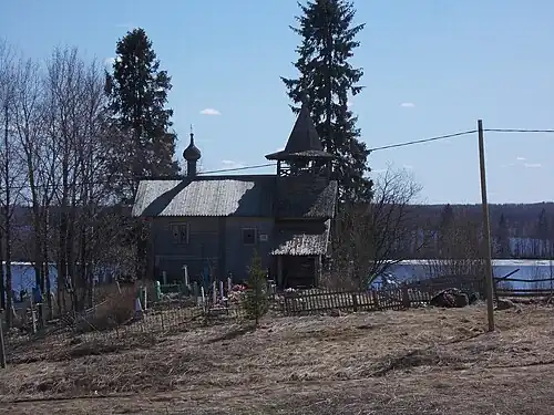 Вид на часовню и кладбище.