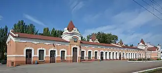 Вид с перрона на вокзал Запорожье II