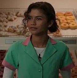 Зендея в роли Эм-Джей в фильме«Человек-паук: Нет пути домой» (2021)